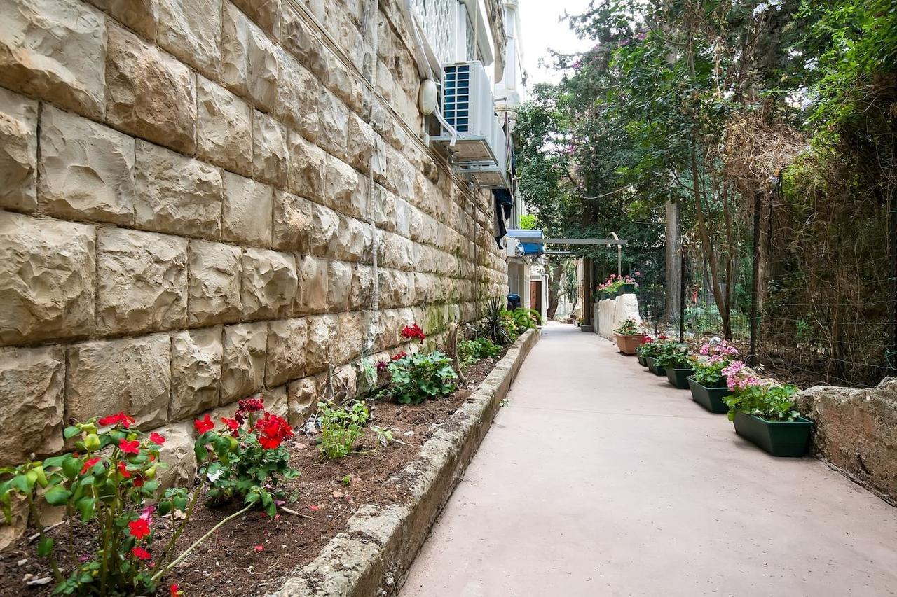 Cozy Apartment In The Carmel Center Haifa Kültér fotó